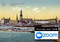Die Postkarte aus dem späten 19. Jahrhundert zeigt den Hafen direkt im Stadtzentrum, den Dom und im Hintergrund den Turm der Jakobi-Kirche. © tba