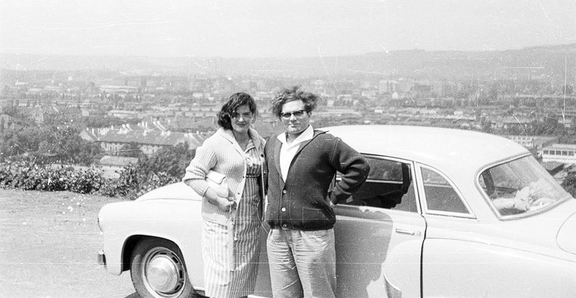 Edith und Johannes Hegenbarth oberhalb von Tetschen/Dečin, 1960er Jahre. Foto: © Archiv Hegenbarth, Berlin Edith und Johannes Hegenbarth oberhalb von Tetschen/Dečin, 1960er Jahre, © Archiv Hegenbarth, Berlin
