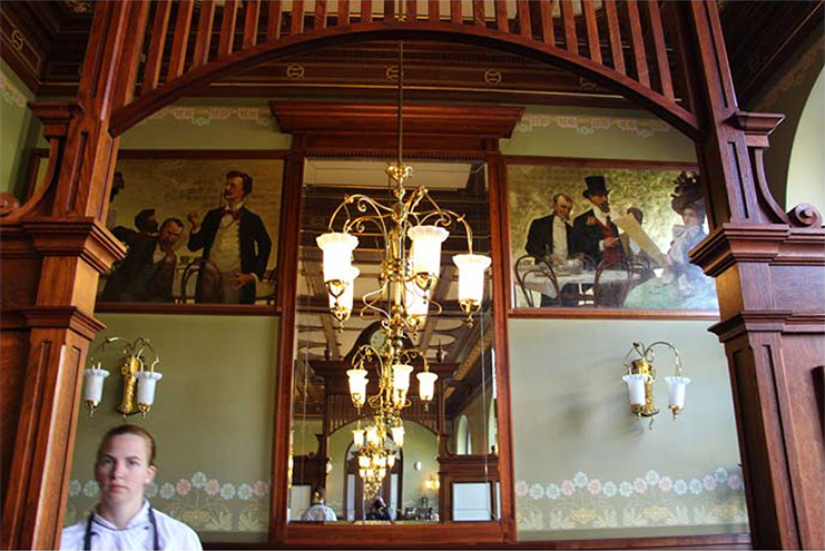 Café im Pilsener Bürgervereinshaus/Měšt’anská beseda von 1901