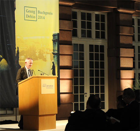 Raymond M. Douglas dankte den Anwesenden, darunter auch seine Familie. Foto: © Deutsches Kulturforum östliches Europa, 2014 • Anke Illing, Berlin