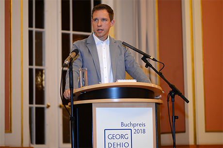 Laudator auf Alvydas Šlepikas und Markus Roduner war der Historiker Dr. Christopher Spatz. | Foto: © Deutsches Kulturforum östliches Europa • Fotografin: Anke Illing Der Historiker Dr. Christopher Spatz