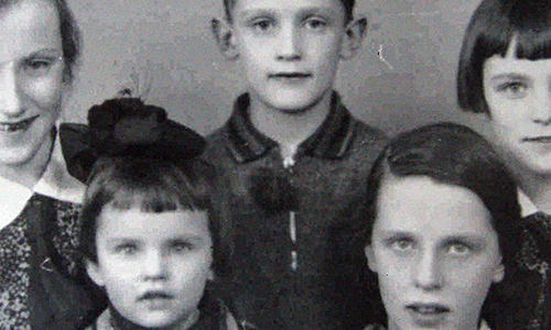 Ilse Pabst (hinten rechts) mit ihren Geschwistern rund um das Jahr 1930/31. © Privatarchiv/Vera Christina Pabst