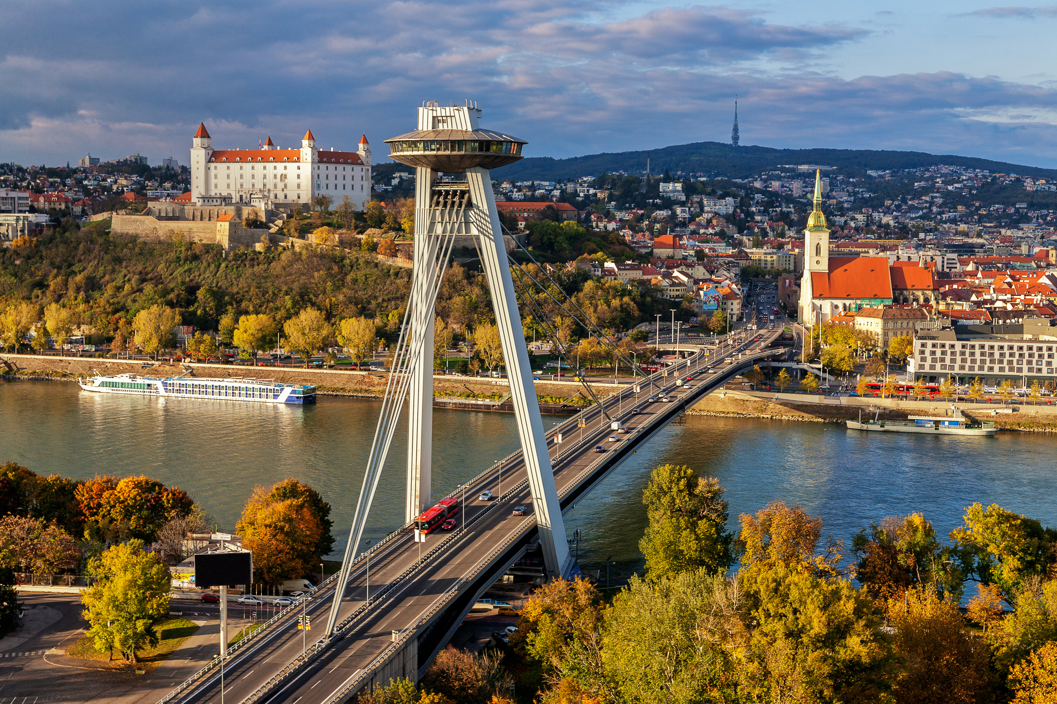Heute ist Bratislava Hauptstadt der Slowakei © Miroslav/ AdobeStock