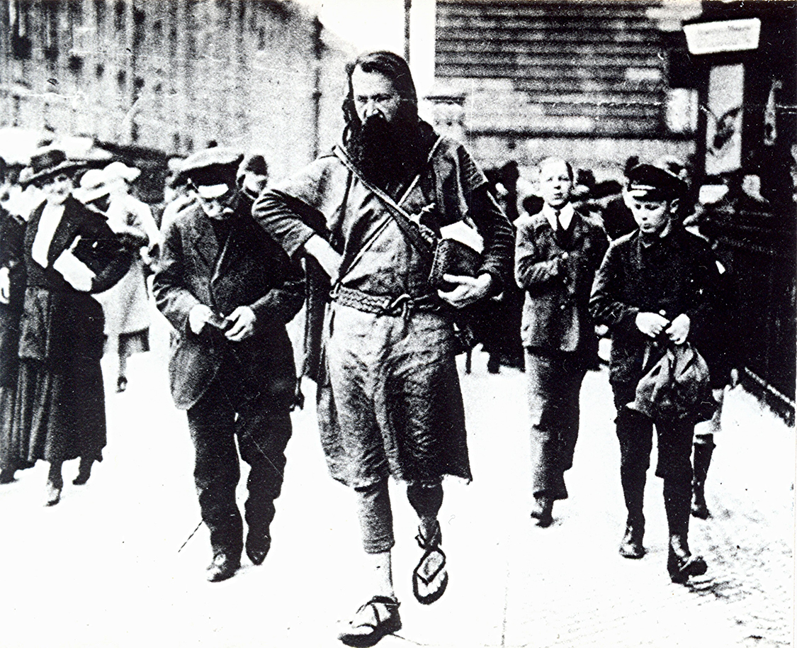 Gusto Gräser mal in städtischer Umgebung, wie hier 1922 in Berlin. Foto: © DMA Freudenstein