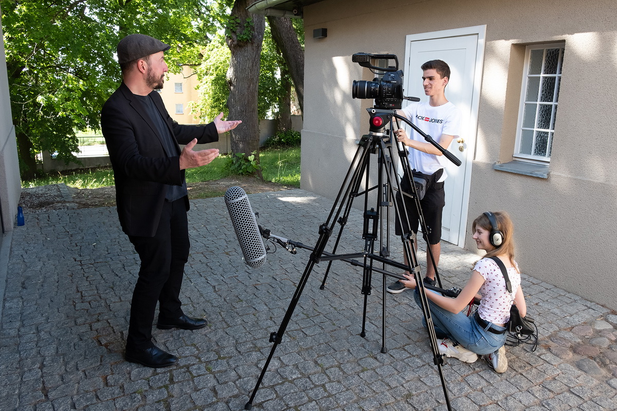 Dreharbeiten zur Dokumentation über Marcel Krueger, dem Stadtschreiber in Allenstein vor Ort. © Thomas Buehring/DKF