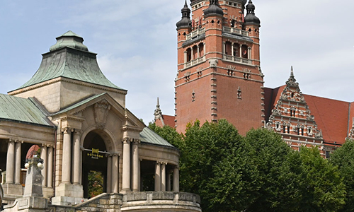 Stettin, Hakenterasse und ehemaliges Regierungsgebäude des Regierungsbezirkes Stettin, heute Verwaltungssitz der Woiwodschaft Westpommern. Foto: © Deutsches Kulturforum östliches Europa, 2021 • Mathias Marx