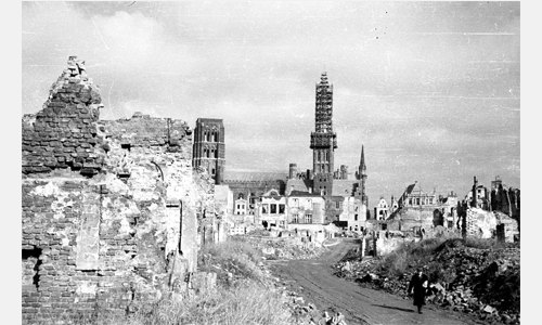 Blick von Süden auf die Johanniskirche (kościół św. Jana)