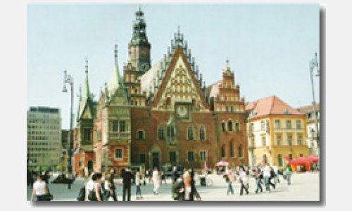 Wahrzeichen Breslaus: das gotische Rathaus am Ring (Rynek). Alle Fotos, sofern nicht anders angeben: