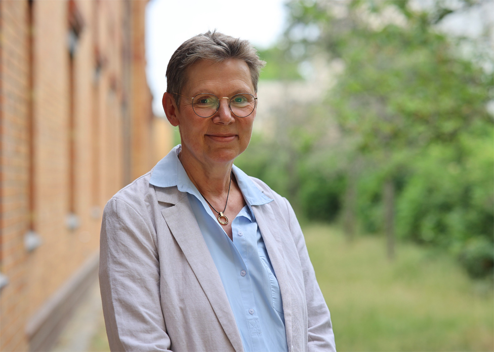 Sabine Deres, Foto: Deutsches Kulturforum östlliches Europa, 2023 • M. Nowak Sabine Deres, Foto: Deutsches Kulturforum östlliches Europa, 2023 • M. Nowak
